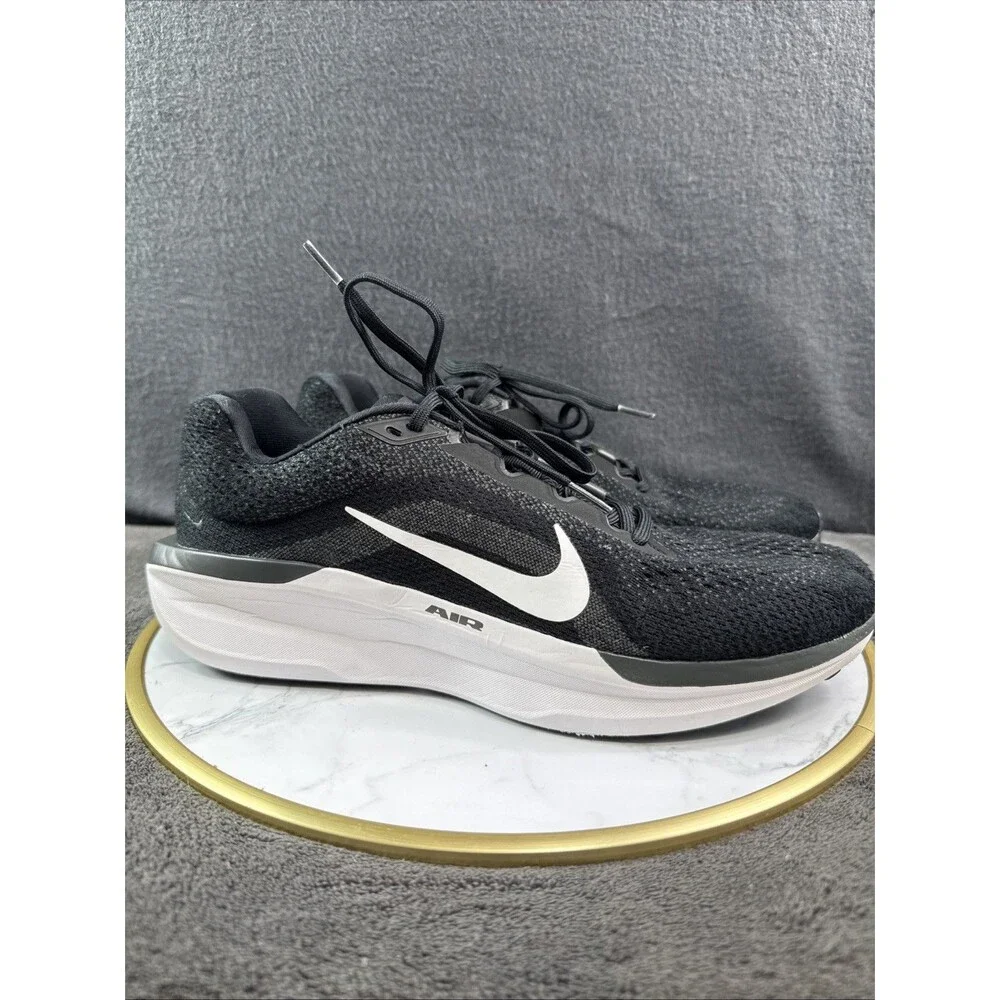 Nike Air Winflo 11 Black White Men Size 11 Road Running Shoes Athletic Sneakers
